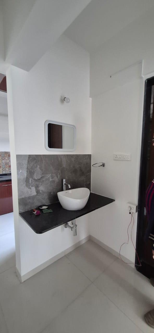 3 BHK + Servant Room 1259 Sq.Ft. Apartment in Abhilasha Hermes Paras 3