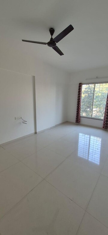 Room in 3 BHK Apartment at Abhilasha Hermes Paras 3, Kalyani Nagar – for Rent