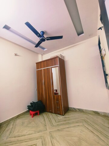 Bedroom in 3 BHK Builder Floor at Dwarka Mor – for Rent