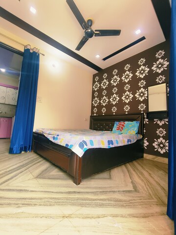 Bedroom in 3 BHK Builder Floor at Dwarka Mor – for Rent