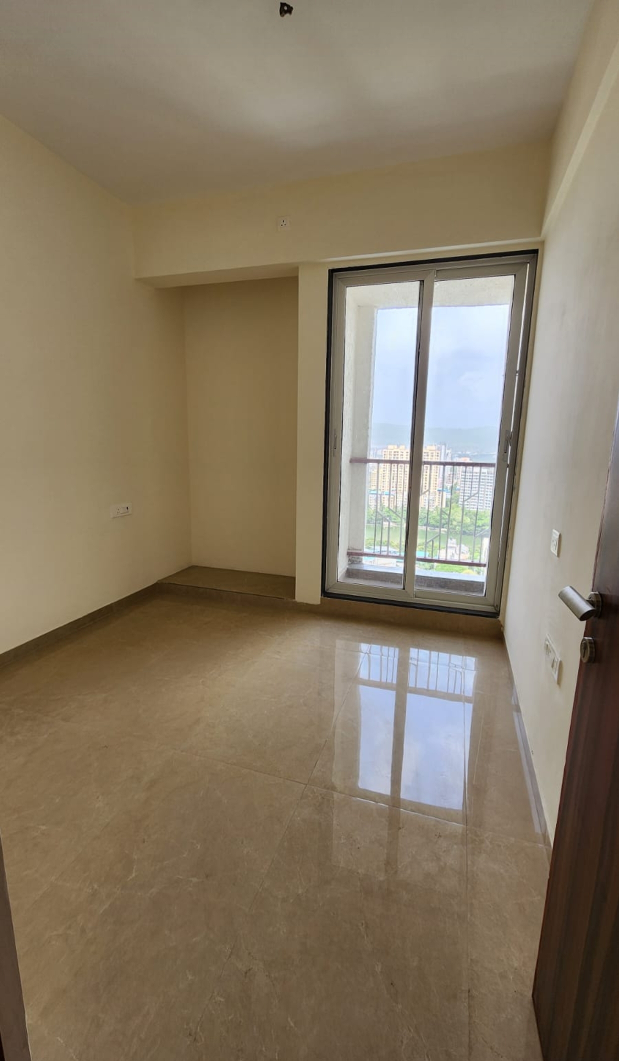 2 BHK + Pooja Room Apartment For Rent in Pushpak Larkins 315 Fio