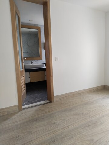 Room in 2 BHK Apartment at Lal Deval Housing Society, Camp – for Rent