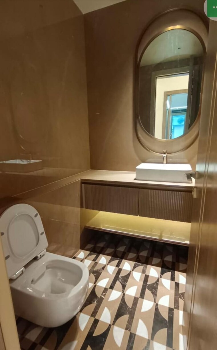 Bathroom, greater kailash i 4 Bedroom 4500 Sq.Ft. Builder Floor In Greater Kailash I Delhi 9705954