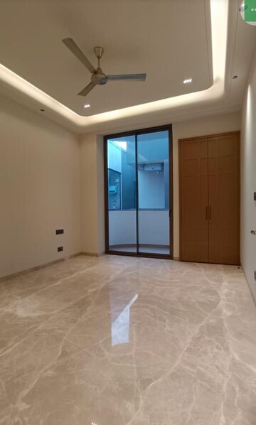 Room in 4 BHK Builder Floor at Greater Kailash I – for Sale