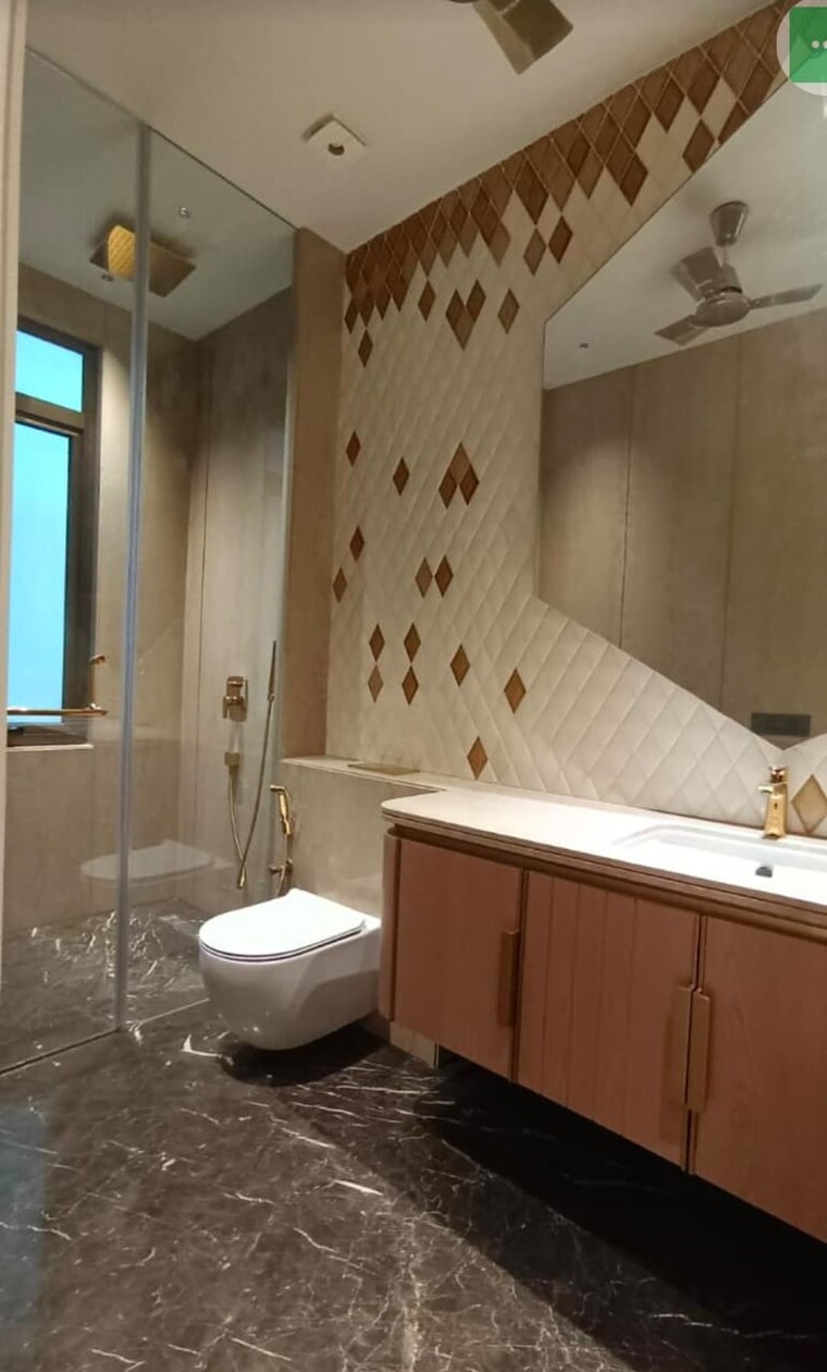Bathroom, greater kailash i 4 Bedroom 4500 Sq.Ft. Builder Floor In Greater Kailash I Delhi 9705954