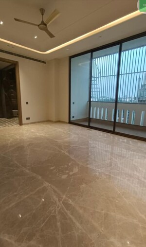 Room in 4 BHK Builder Floor at Greater Kailash I – for Sale