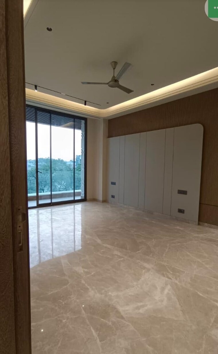 Room, greater kailash i 4 Bedroom 4500 Sq.Ft. Builder Floor In Greater Kailash I Delhi 9705954