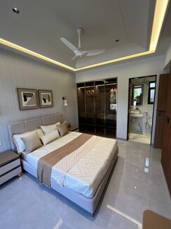 2 BHK Apartment For Sale in Sunraj Solitaire
