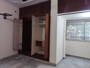 Room in 2 BHK Apartment at Sarita Vihar – for Rent