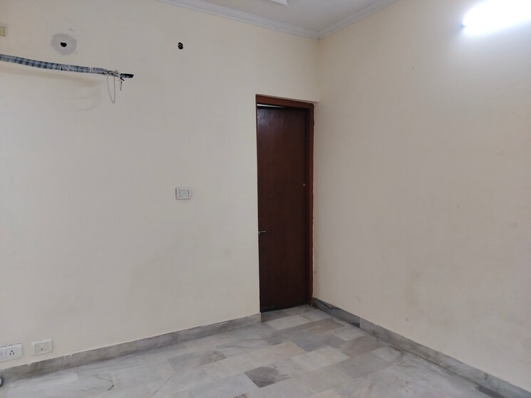 Room, sarita vihar 2 Bedroom 1000 Sq.Ft. Apartment In Sarita Vihar Delhi 9705970