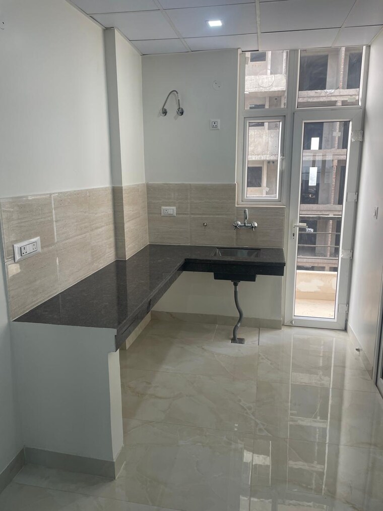 undefined, international airport road Commercial Office Space 450 Sq.Ft. In International Airport Road Zirakpur 9705971