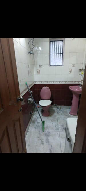 Team Area in 2 BHK Builder Floor at East Of Kailash – for Rent