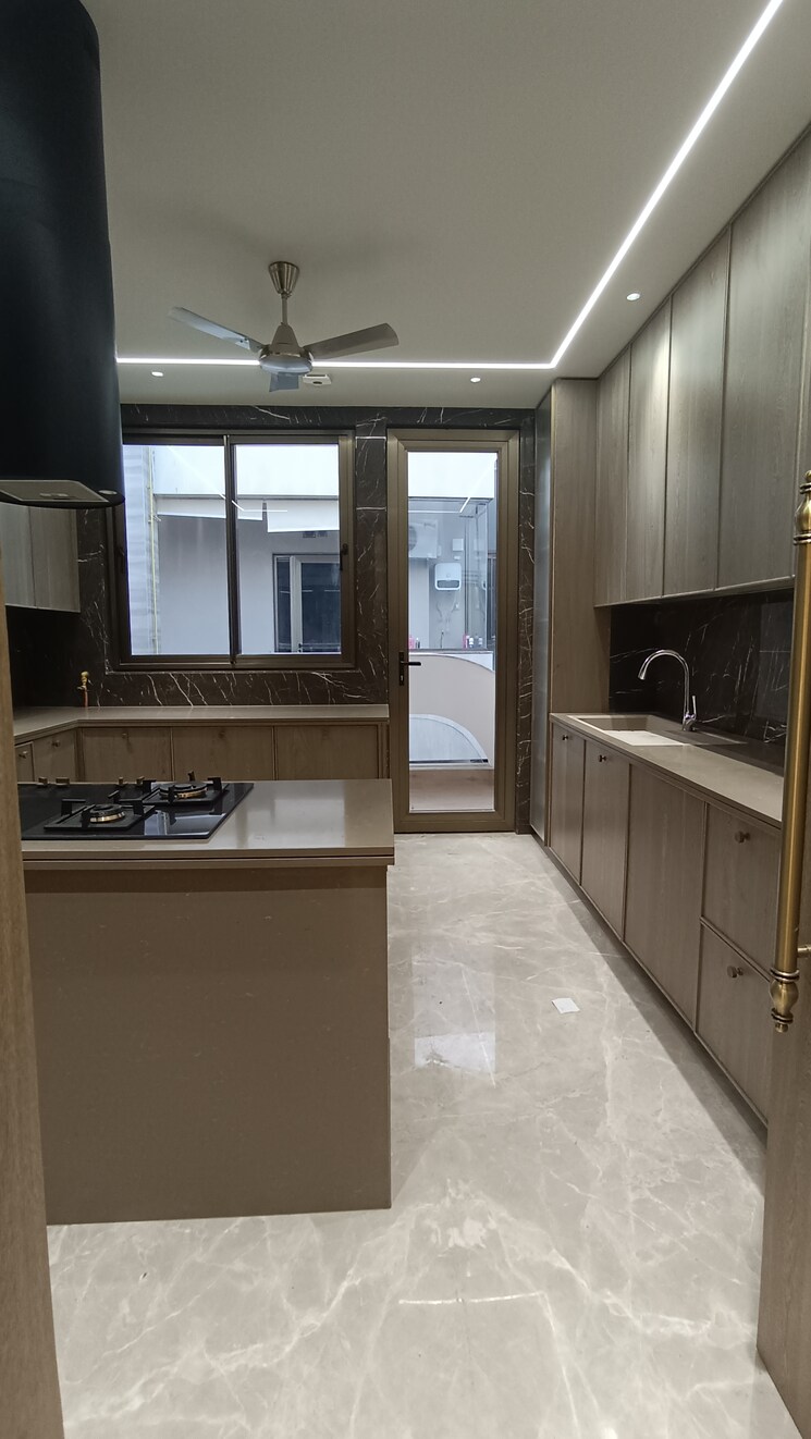Kitchen, greater kailash i 4 Bedroom 500 Sq.Yd. Builder Floor In Greater Kailash I Delhi 9706016