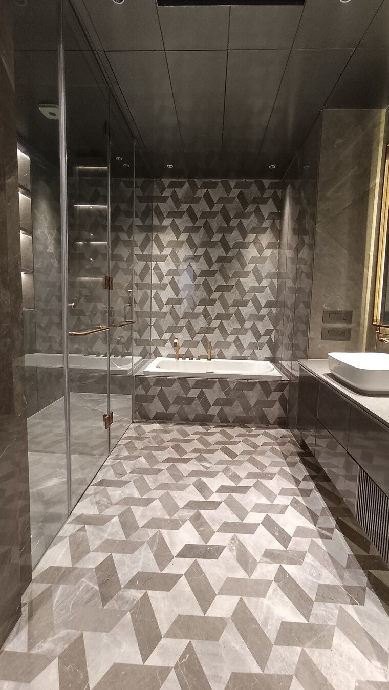 Bathroom, greater kailash i 4 Bedroom 500 Sq.Yd. Builder Floor In Greater Kailash I Delhi 9706016