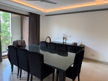 Living Room in 4 BHK Apartment at Safdarjung Enclave – for Rent