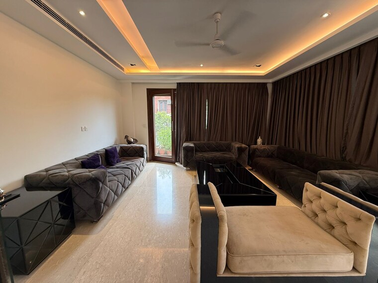 Living Room, safdarjung enclave 4 Bedroom 4500 Sq.Ft. Apartment In Safdarjung Enclave Delhi 9706015