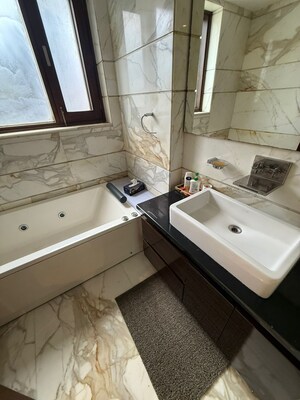 Attached Bathroom in 4 BHK Apartment at Safdarjung Enclave – for Rent