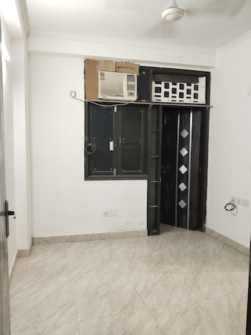 Room in 1 BHK Apartment at Panchsheel Vihar – for Rent