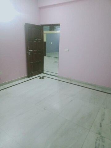 Room in 2 BHK Independent House at Sector 4 – for Rent