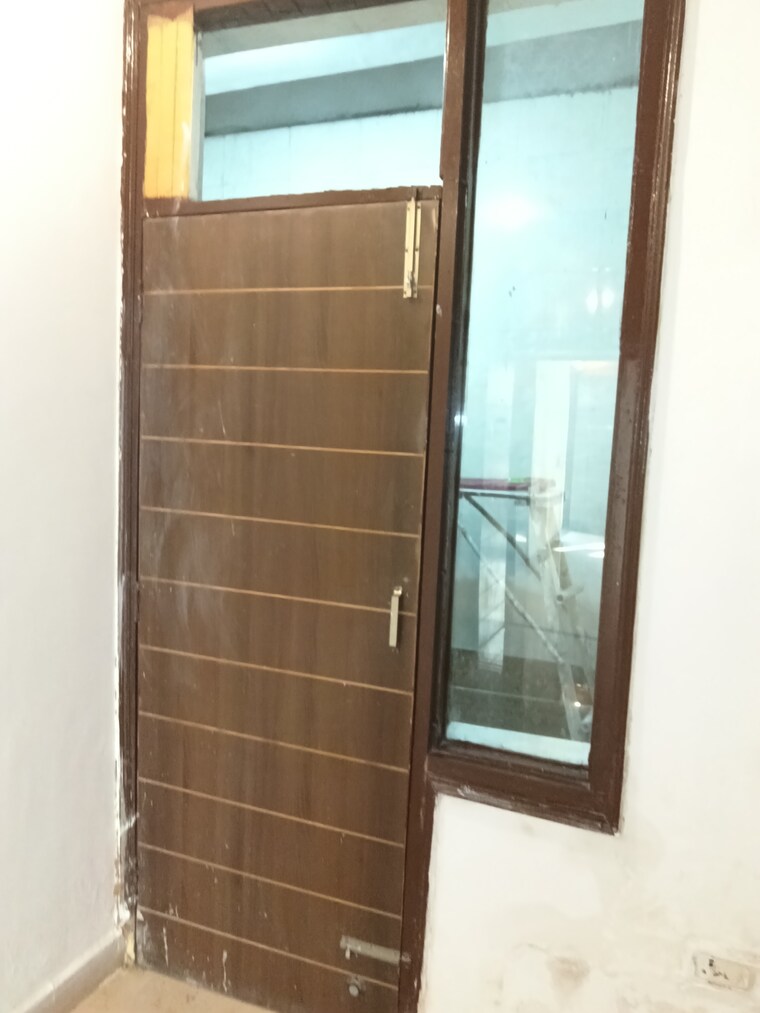 Other, dhakoli 2 Bedroom 122 Sq.Yd. Builder Floor In Dhakoli Zirakpur 9706059