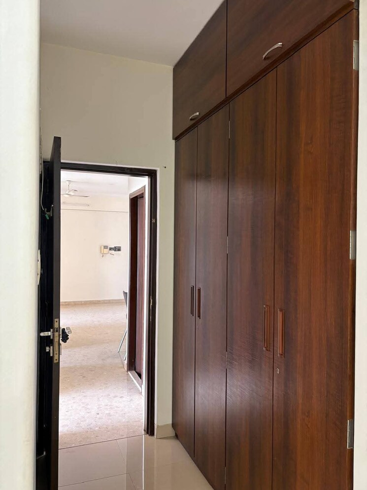 Room, satellite-tower 2 Bedroom 1420 Sq.Ft. Apartment In Goregaon East Mumbai 9706063