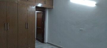 Room in 2 BHK Independent House at Sector 4 – for Rent
