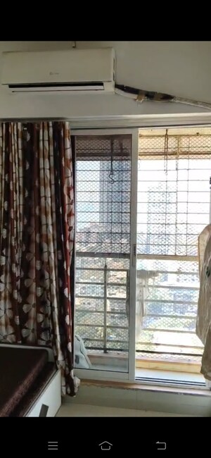 Room in 1 BHK Apartment at Omkar Vayu, Mahim – for Rent