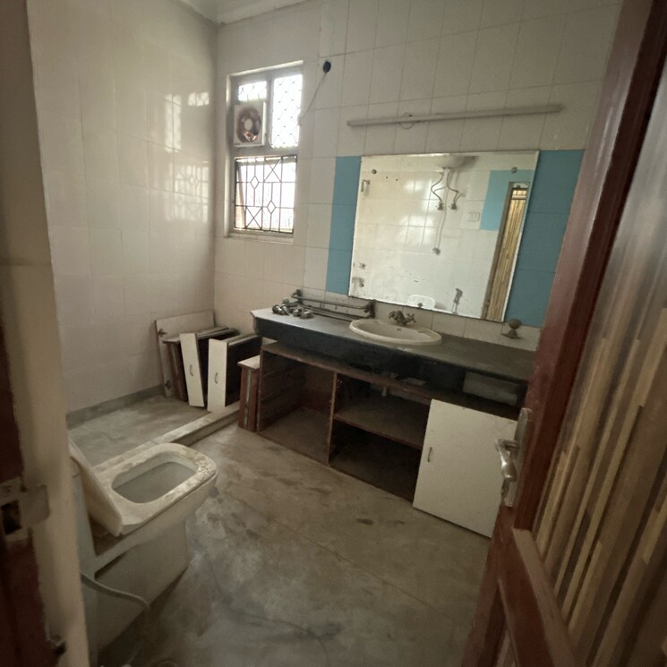 Kitchen, south extension ii 4 Bedroom 4500 Sq.Ft. Builder Floor In South Extension ii Delhi 9706077