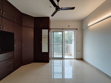Room in 3 BHK Apartment at Mantri Webcity, Hennur – for Rent