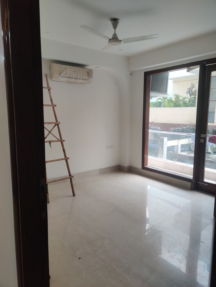 undefined, safdarjung enclave 3 Bedroom 1500 Sq.Ft. Builder Floor In Safdarjung Enclave Delhi 9706121