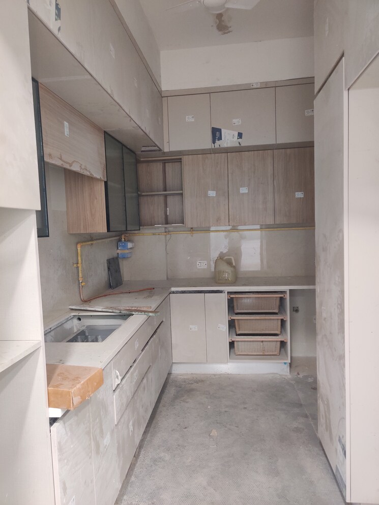 Kitchen, safdarjung enclave 3 Bedroom 1500 Sq.Ft. Builder Floor In Safdarjung Enclave Delhi 9706121