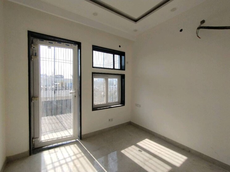 Room, palam vihar 2.5 Bedroom 1400 Sq.Ft. Builder Floor In Palam Vihar Gurgaon 9706126