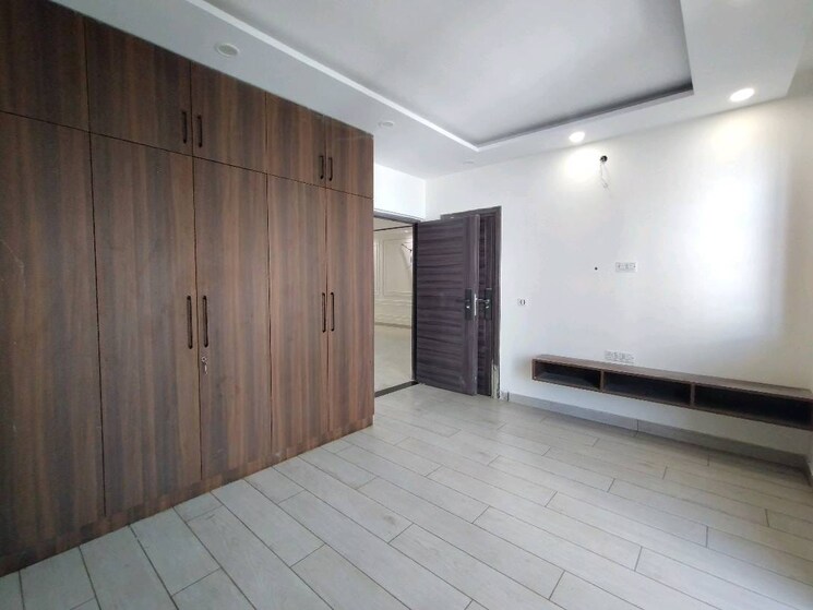 Room, palam vihar 2.5 Bedroom 1400 Sq.Ft. Builder Floor In Palam Vihar Gurgaon 9706126