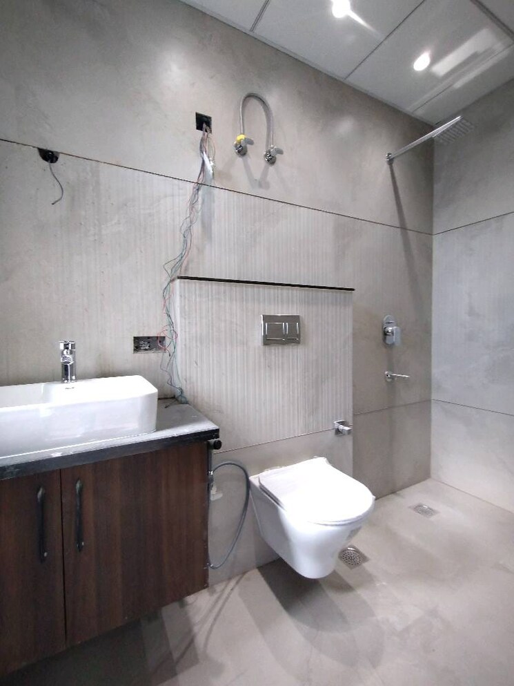 Bathroom, palam vihar 2.5 Bedroom 1400 Sq.Ft. Builder Floor In Palam Vihar Gurgaon 9706126