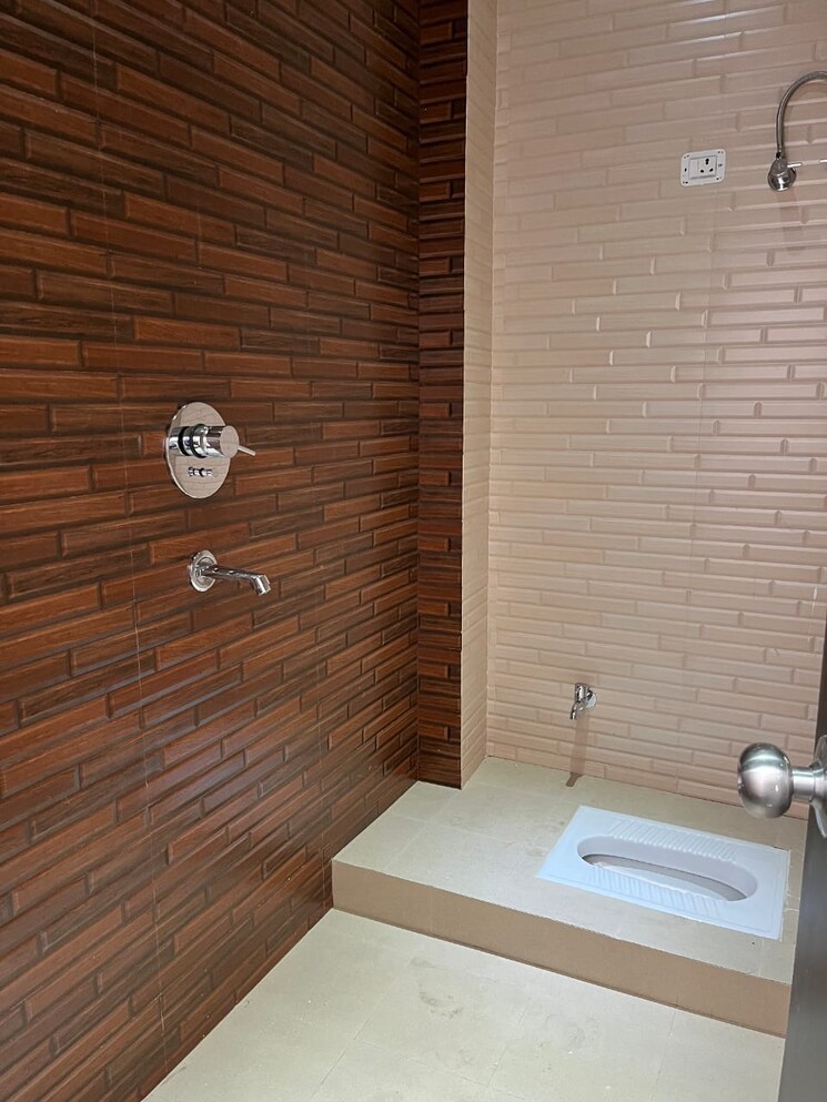 Bathroom, gomti nagar Pg For Boys & Girls In Gomti Nagar 9706183