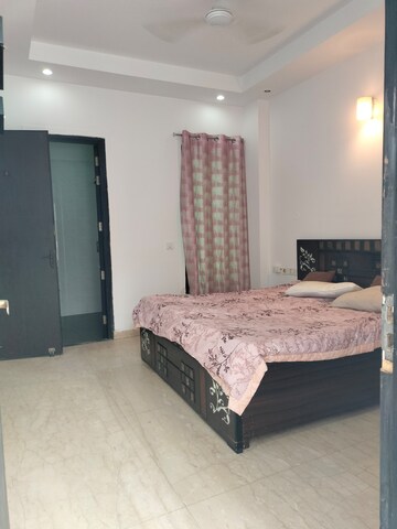 Bedroom in 3 BHK Builder Floor at Eros Rosewood City, Sector 49 – for Sale