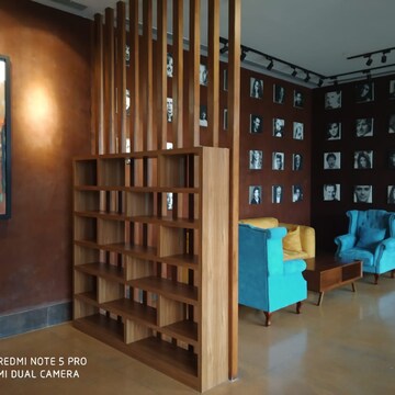 Living Room in 2 BHK Apartment at Kanakia Hollywood, Yari Road – for Rent