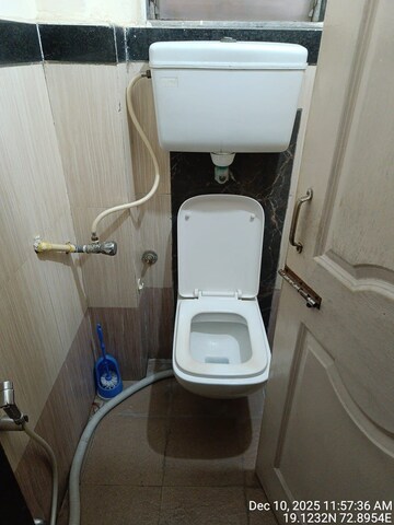 Bathroom in 1 BHK Apartment at Sapphire Lakeside, Powai – for Sale