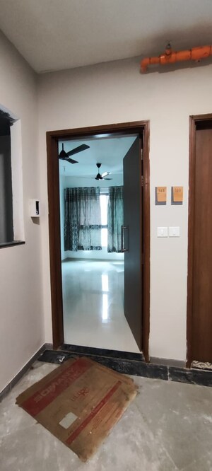 Building Lobby in 2 BHK Apartment at Kalpataru Immensa, Kolshet Road – for Rent