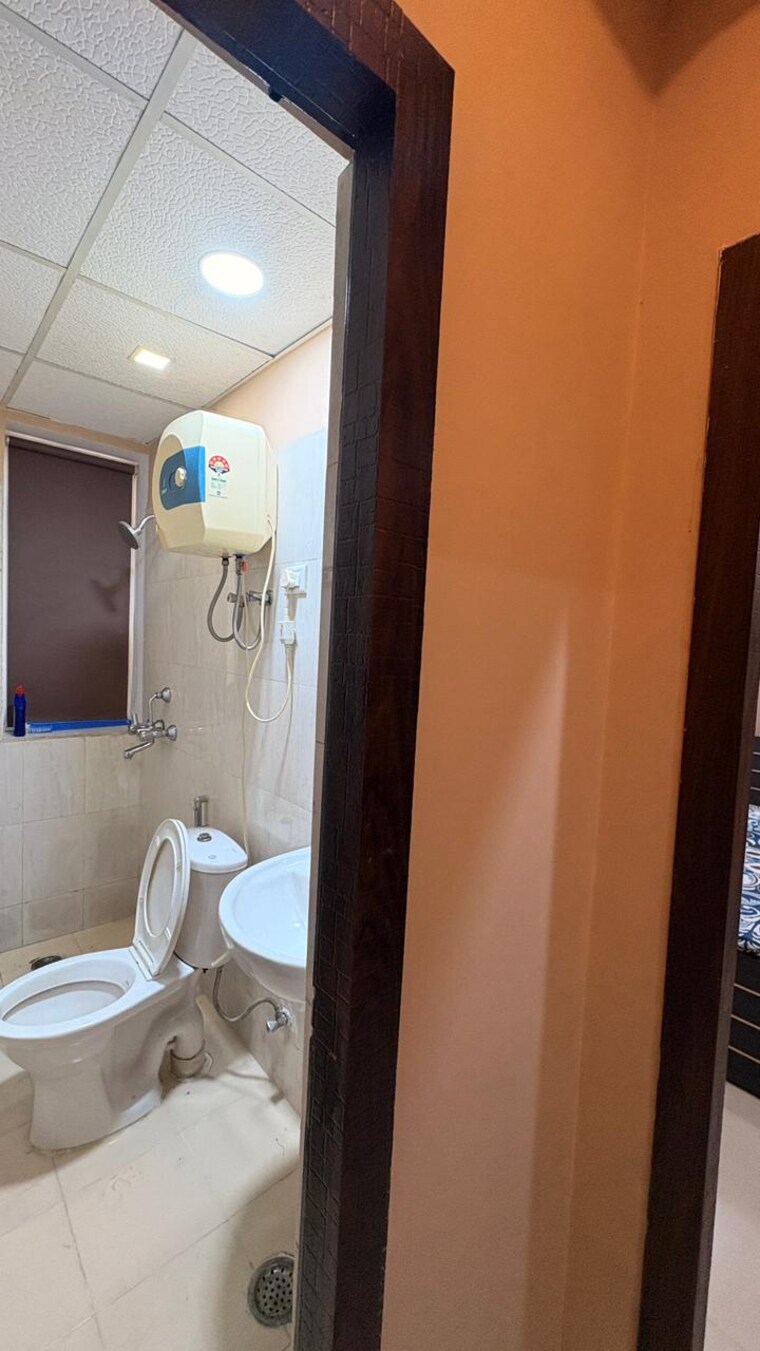 Bathroom, ansals-celebrity-greens 3 Bedroom 1775 Sq.Ft. Apartment In Sushant Golf City Lucknow 9706289