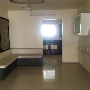 Room in 3 BHK Apartment at Venezia Homes, Sutarwadi – for Rent