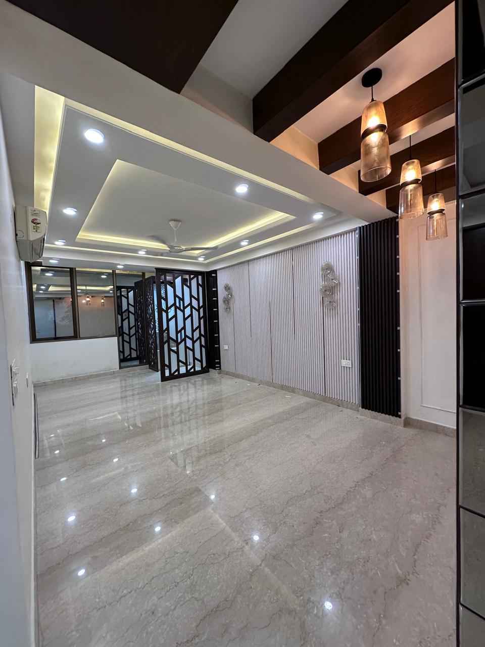 3 BHK + Pooja Room,Servant Room,Study Room,Extra Room Apartment For Rent in Green Park