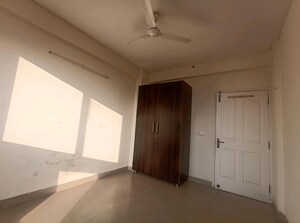 Room in 3 BHK Apartment at BPTP Park Prime, Sector 66 – for Rent