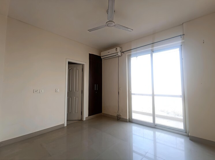 Room, bptp-park-prime 3 Bedroom 1442 Sq.Ft. Apartment In Sector 66 Gurgaon 9706369