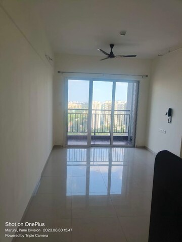 Room in 1 BHK Apartment at Kolte Patil Life Republic, Hinjewadi – for Rent