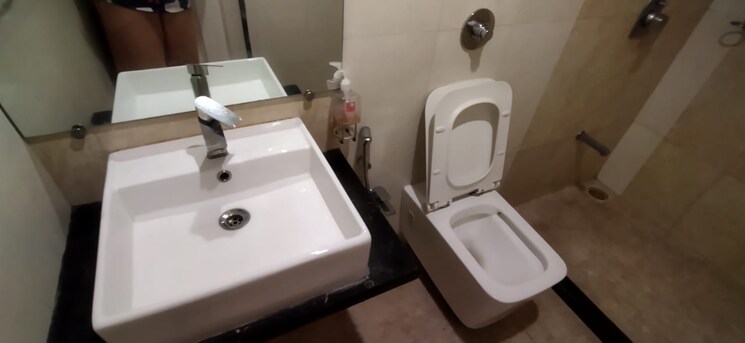 Bathroom, aspen-park 1 Bedroom 600 Sq.Ft. Apartment In Goregaon East Mumbai 9706370
