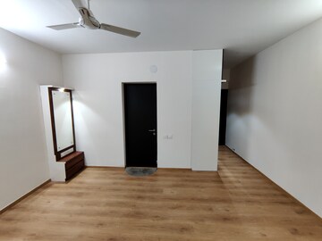 Room in 3 BHK Apartment at Brigade Lakefront, Whitefield – for Rent