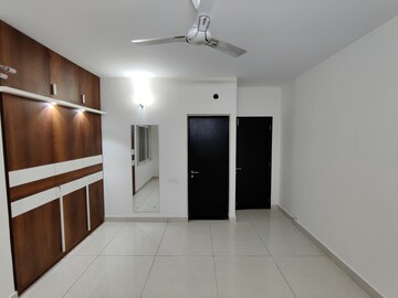Room in 3 BHK Apartment at Brigade Lakefront, Whitefield – for Rent