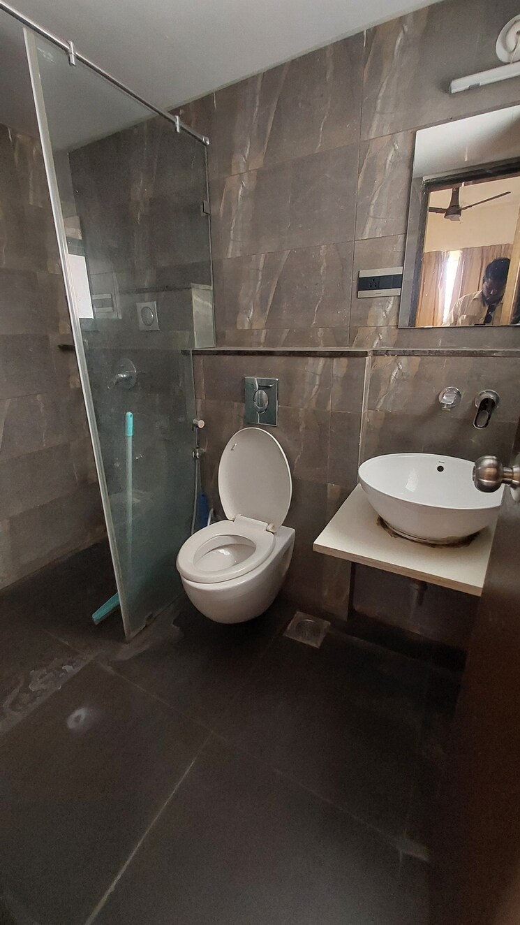 Bathroom, pharande-puneville 3 Bedroom 1172 Sq.Ft. Apartment In Punawale Pune 9706409