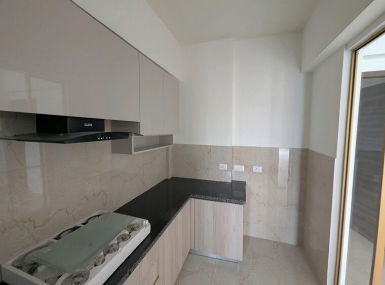 Kitchen, smart-world-orchard 3 Bedroom 1680 Sq.Ft. Apartment In Sector 61 Gurgaon 9706401